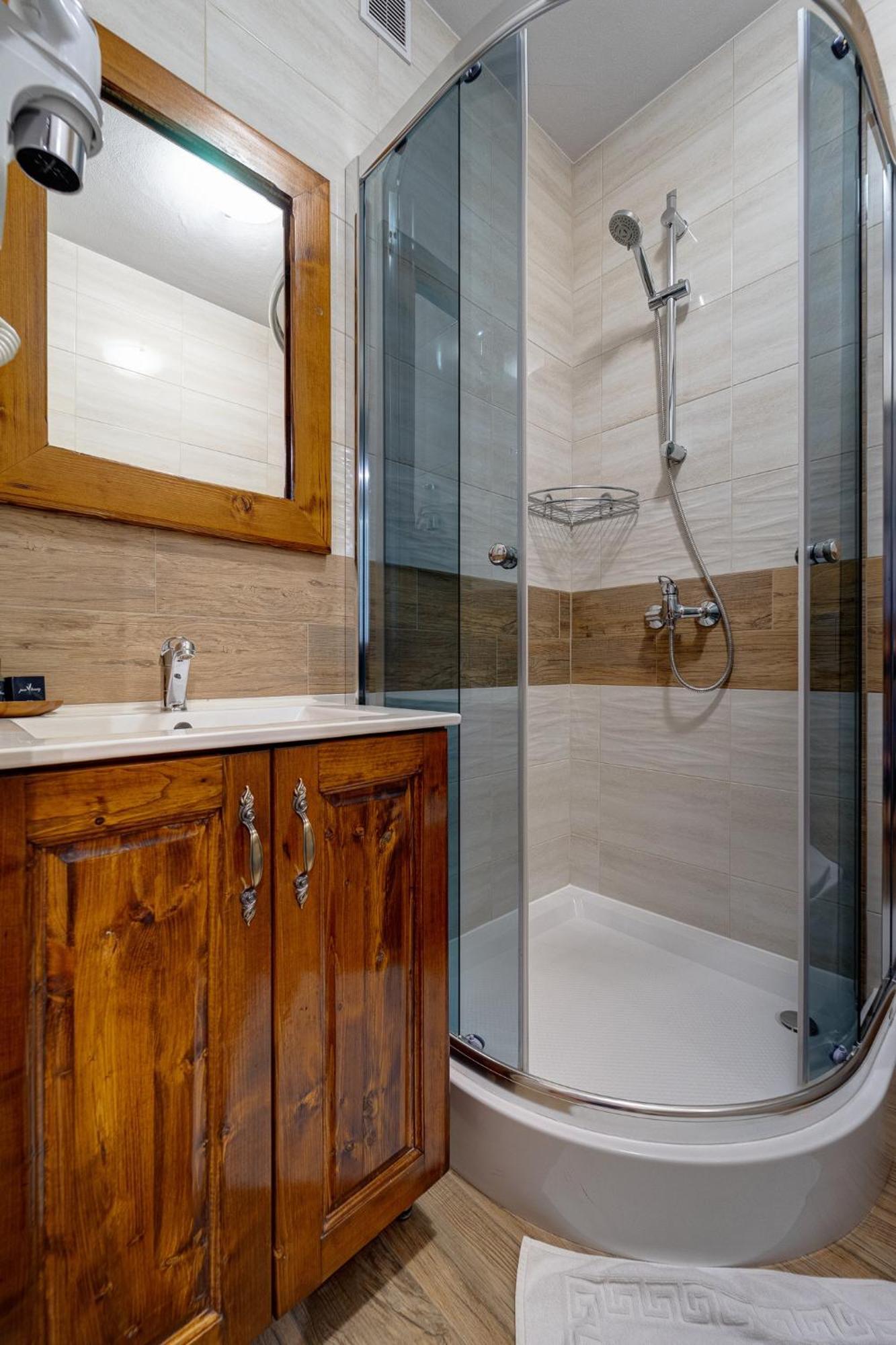 Zakatek Pod Grapa Apartment เบียลกาตัทร์ชันสกา ภายนอก รูปภาพ