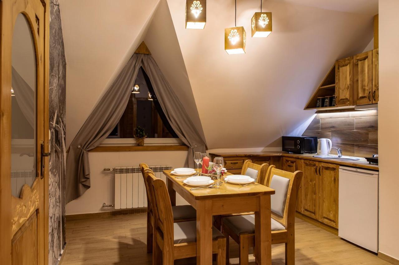 Zakatek Pod Grapa Apartment เบียลกาตัทร์ชันสกา ภายนอก รูปภาพ
