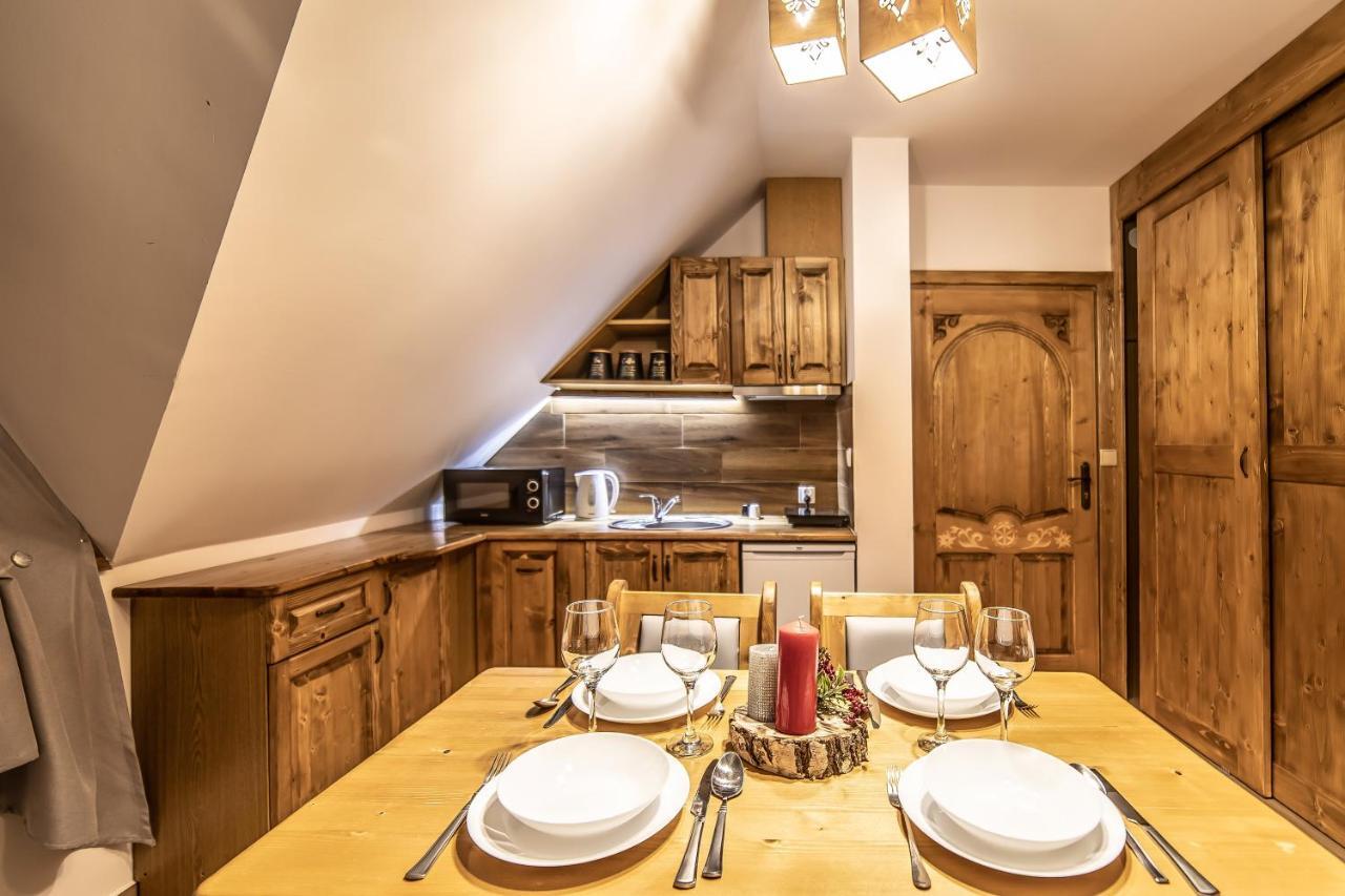 Zakatek Pod Grapa Apartment เบียลกาตัทร์ชันสกา ภายนอก รูปภาพ